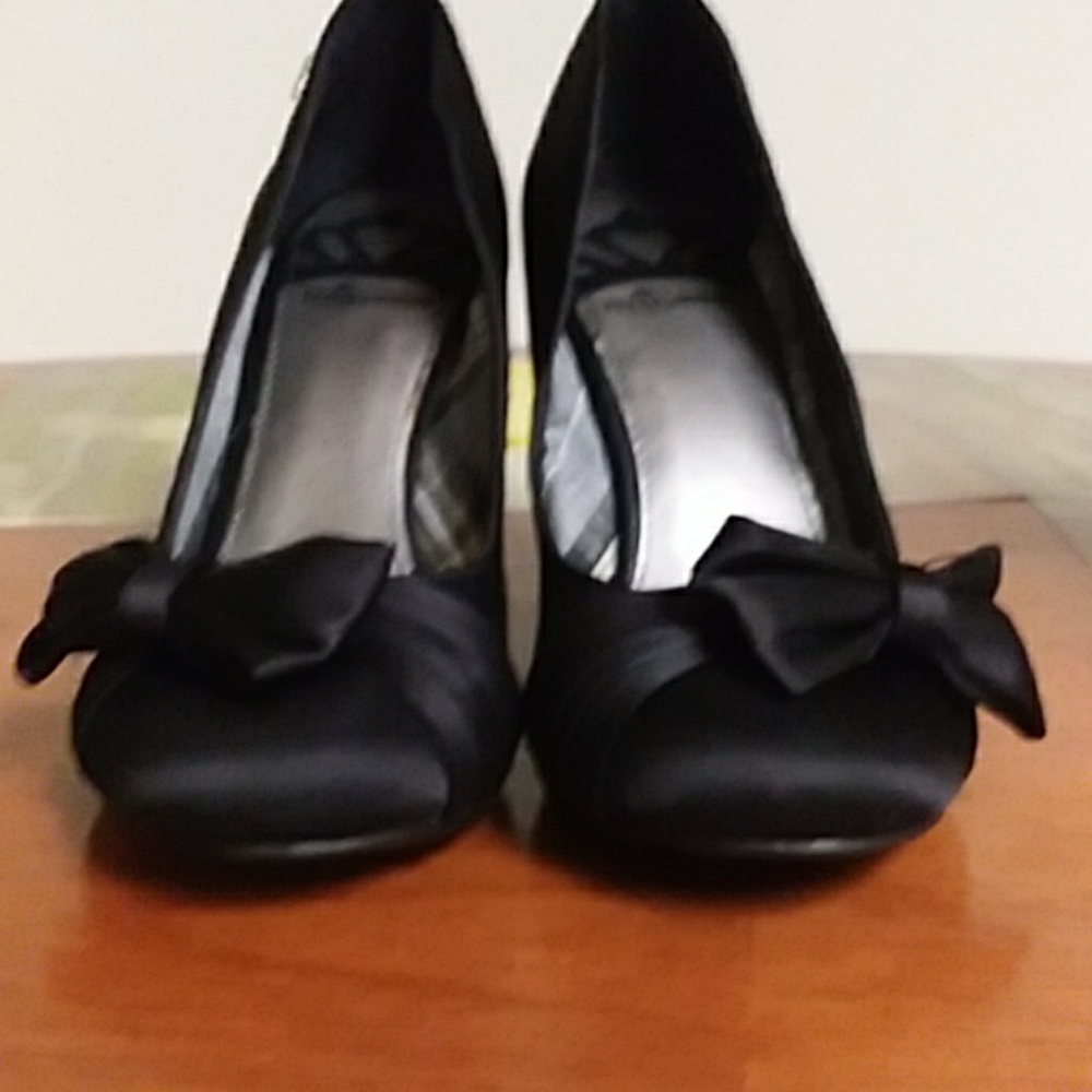 Fergalicious by Fergie size 7